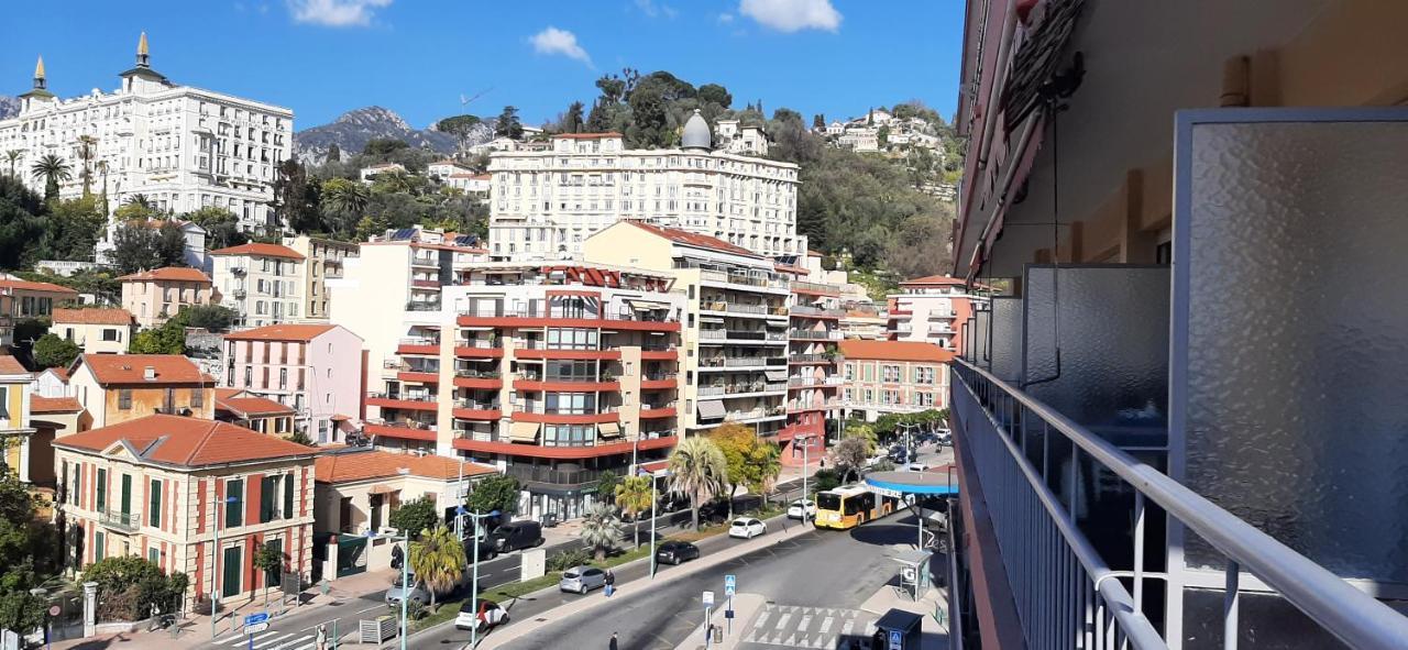 Le Petit Citron Apartment Ментона Екстериор снимка